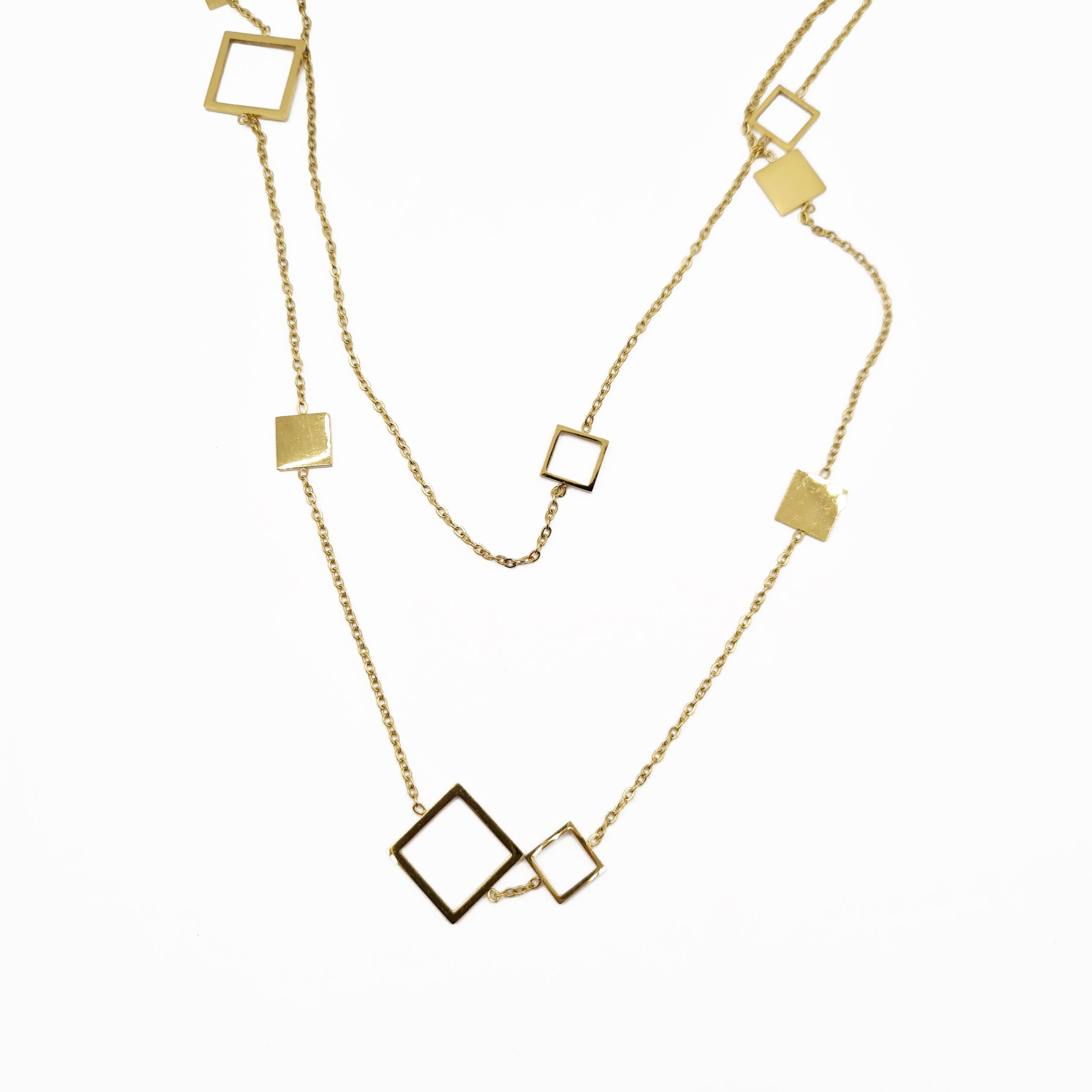 Collar de cuadrados geométricos